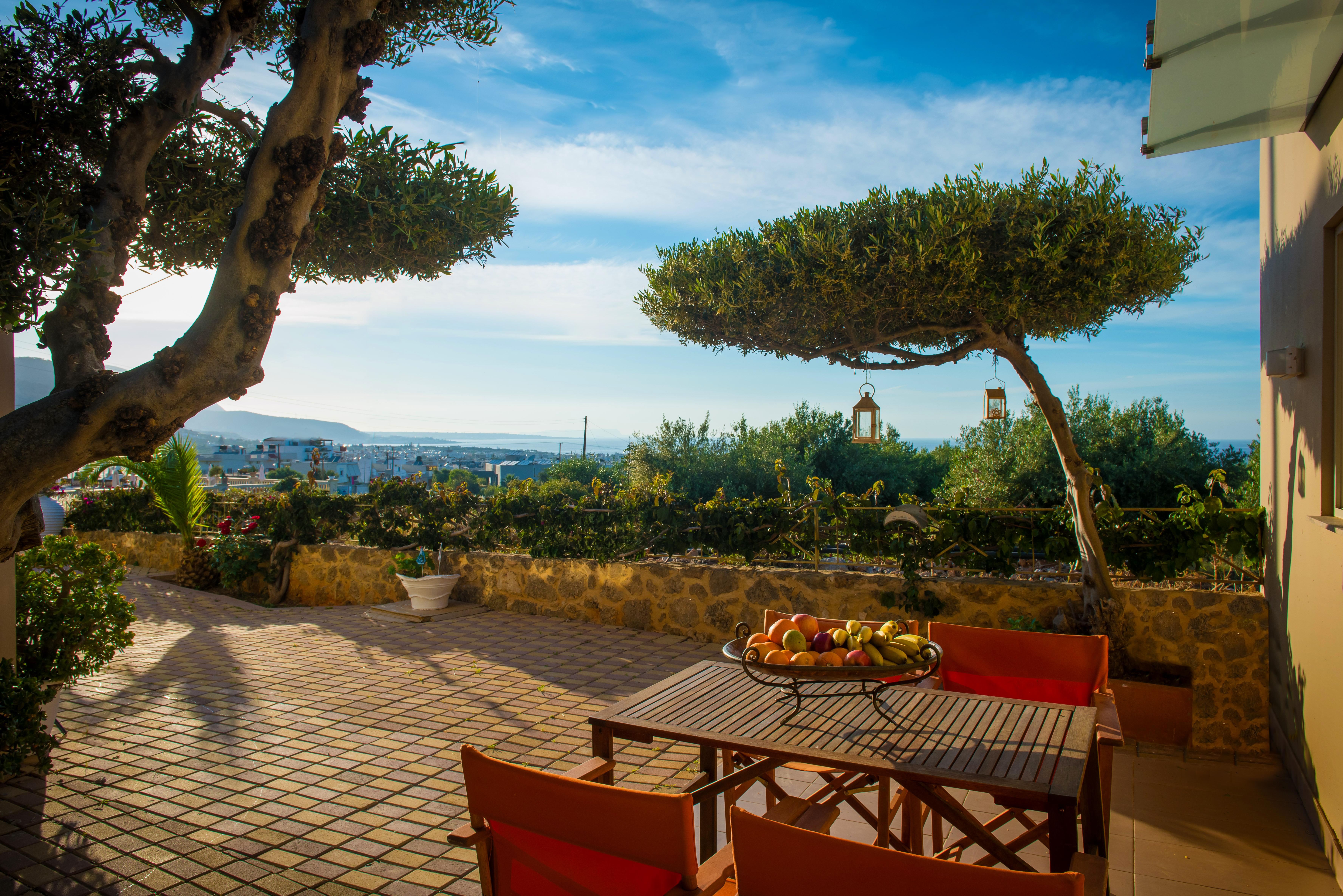 Notos Heights Hotel & Suites Malia Esterno foto