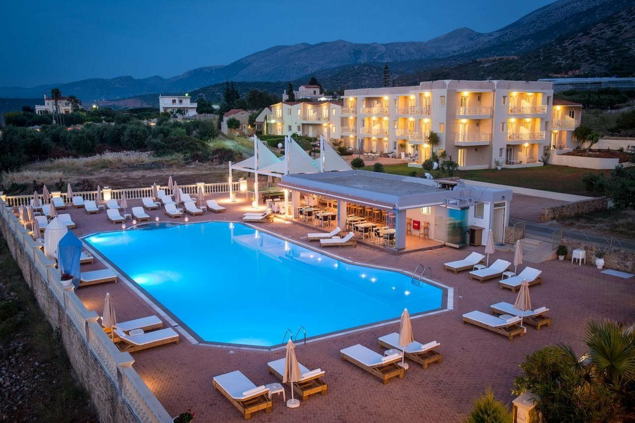 Notos Heights Hotel & Suites Malia Esterno foto